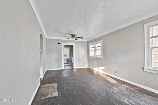 638 Woodstock Avenue, Toledo, OH 43607