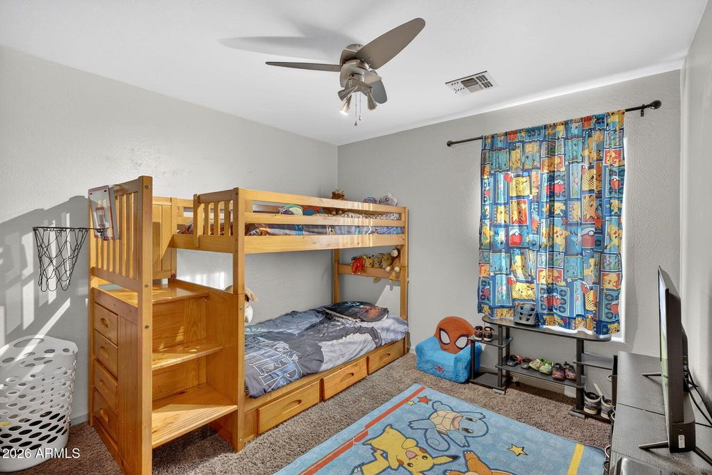 Image 19 of property listing at 7612 S 64TH Lane, Laveen, AZ 85339