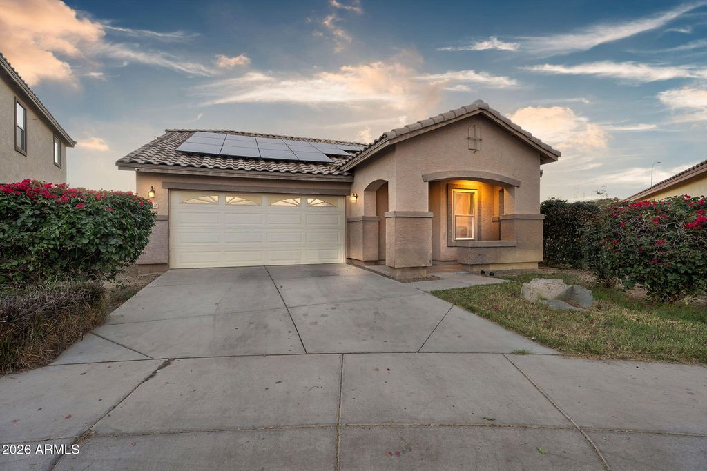 Image 2 of property listing at 7612 S 64TH Lane, Laveen, AZ 85339