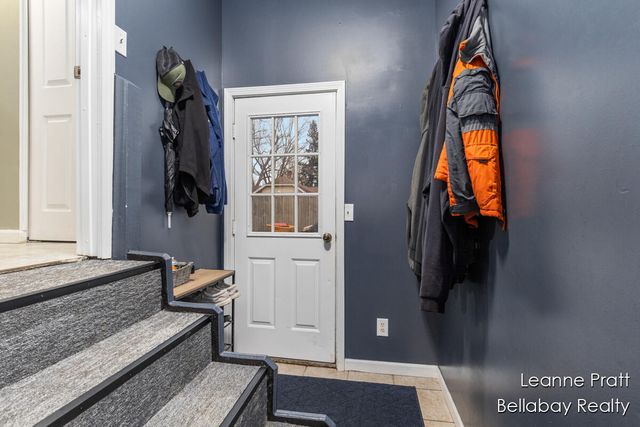 416 N Wilson Avenue, Kalamazoo, MI 49004