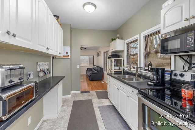 416 N Wilson Avenue, Kalamazoo, MI 49004