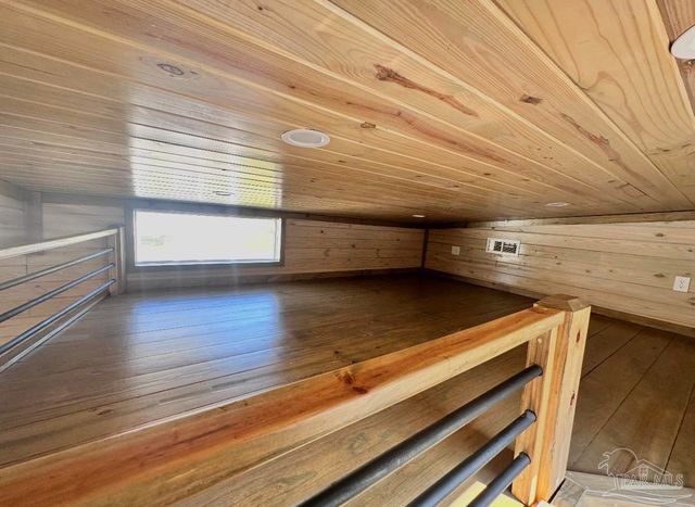 9437 Gulf Beach Hwy, Pensacola, FL 32507