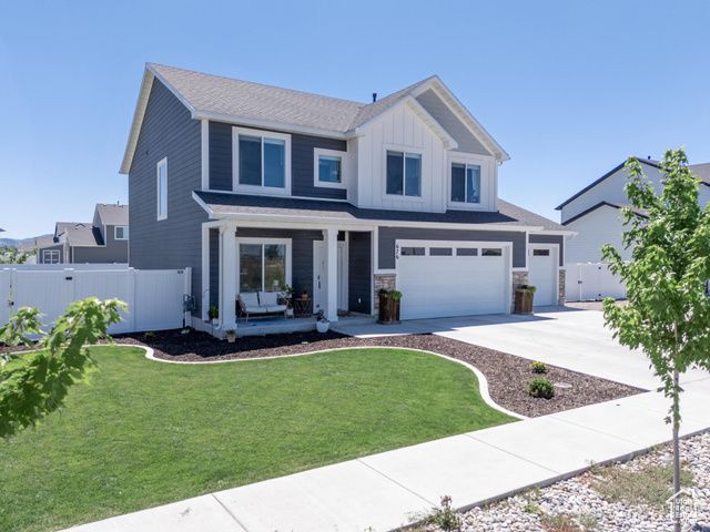 676 E 1100 S, Hyrum, UT 84319