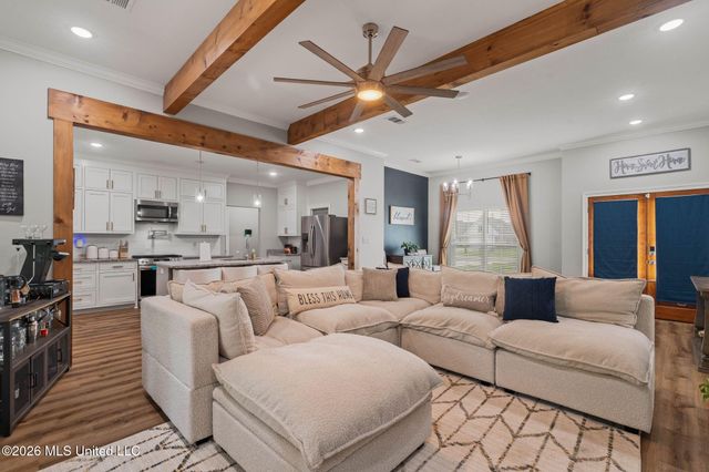 31 Berwick, Petal, MS 39465