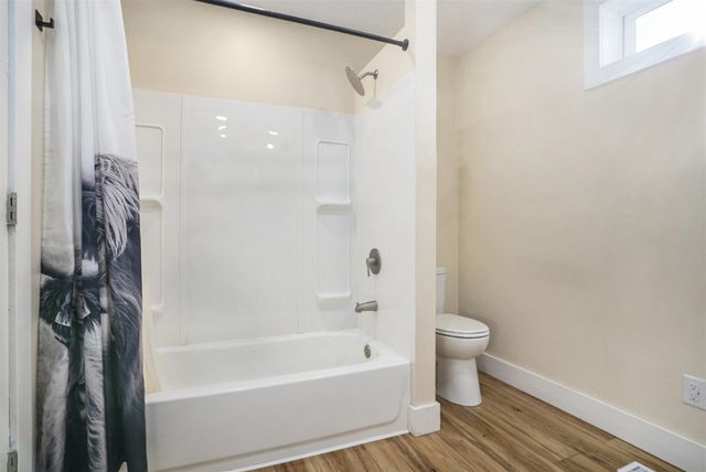 215 S Division Avenue, Fremont, MI 49412