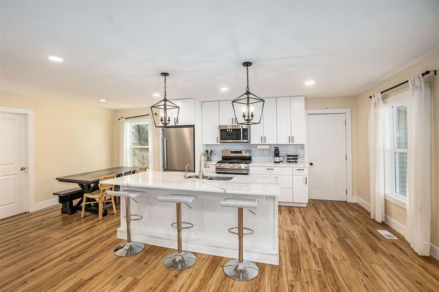 215 S Division Avenue, Fremont, MI 49412