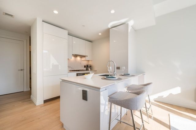 133 Seaport Blvd 1-2003, Boston, MA 02210