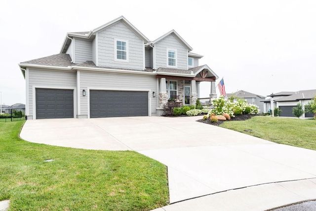 17647 W 163rd Terrace, Olathe, KS 66062