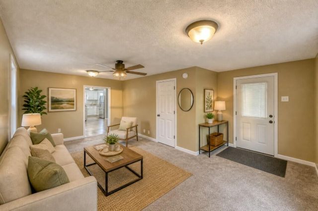 1806 AVENUE C, Council Bluffs, IA 51501