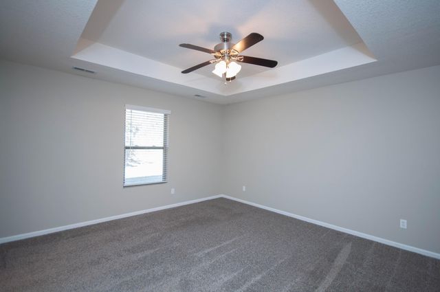 1481 S DANIEL BOONE BLVD, Columbia, MO 65201