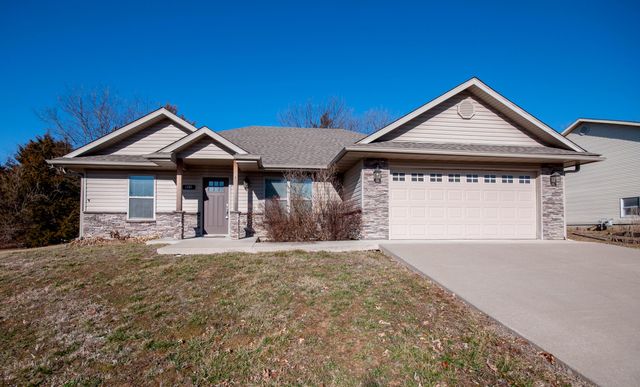 1481 S DANIEL BOONE BLVD, Columbia, MO 65201