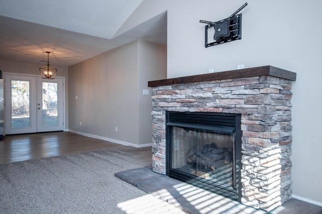 1481 S DANIEL BOONE BLVD, Columbia, MO 65201