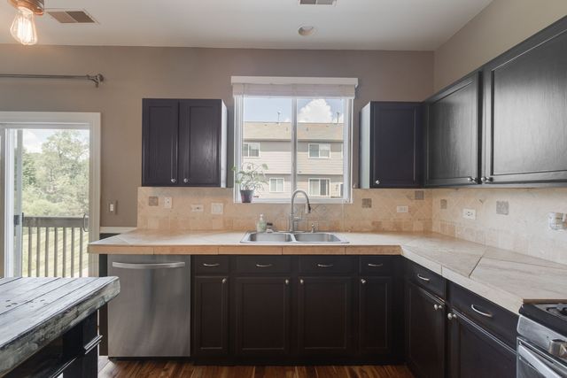31632 Tall Grass Court 31632, Lakemoor, IL 60051