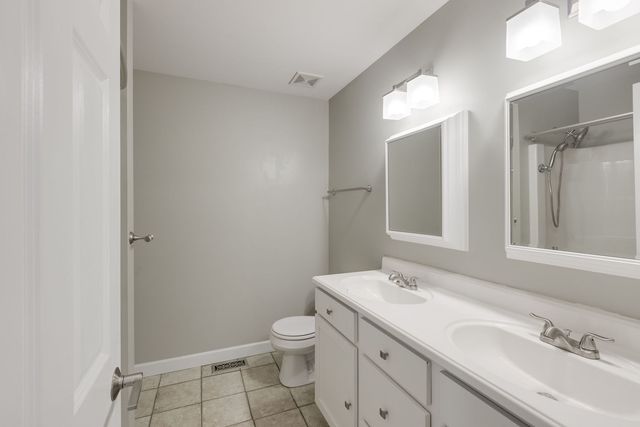 31632 Tall Grass Court 31632, Lakemoor, IL 60051