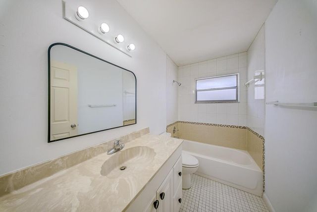 546 Covered Bridge Boulevard A, Lake Worth, FL 33467