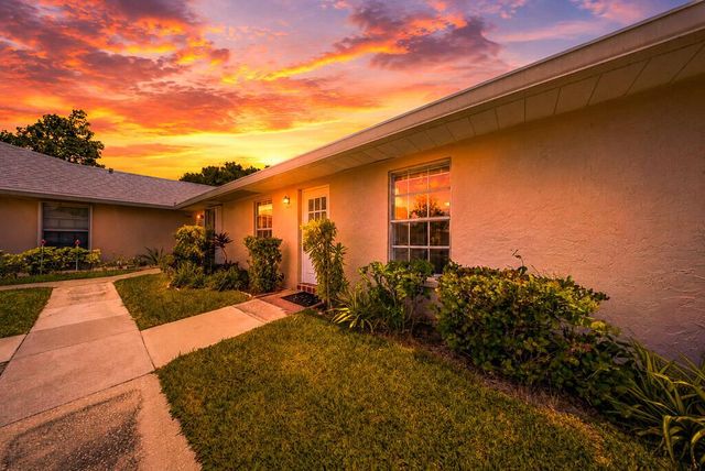 546 Covered Bridge Boulevard A, Lake Worth, FL 33467