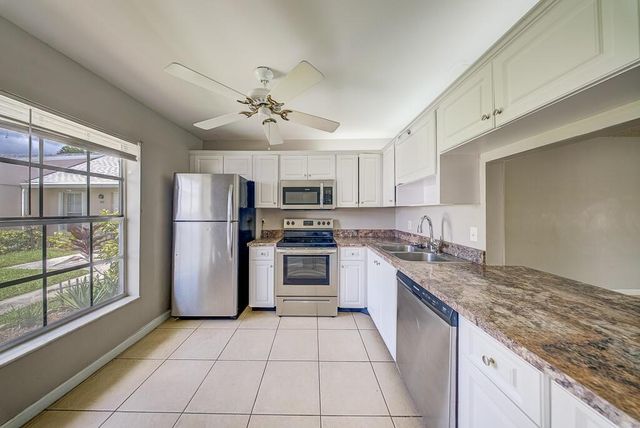 546 Covered Bridge Boulevard A, Lake Worth, FL 33467