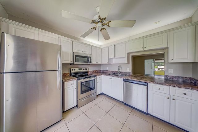 546 Covered Bridge Boulevard A, Lake Worth, FL 33467