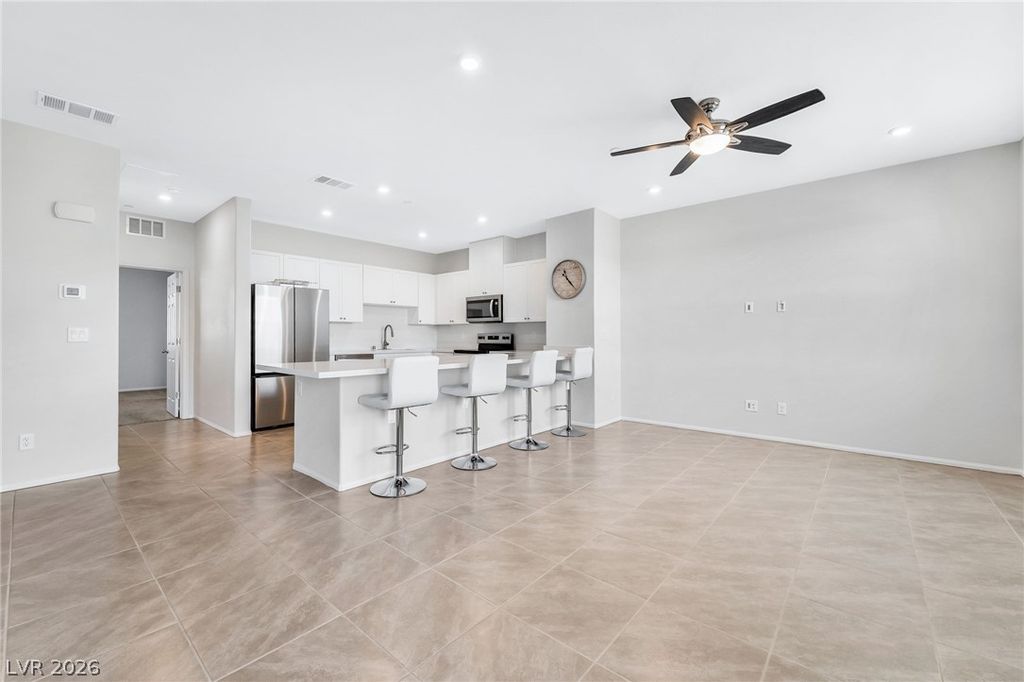 6176 Garden Crest Street, Las Vegas, NV 89148 — photo 4