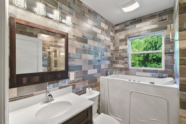 2325 Selma Ave, Nashville, TN 37214