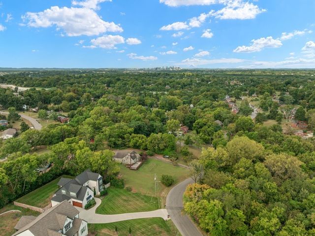 2325 Selma Ave, Nashville, TN 37214