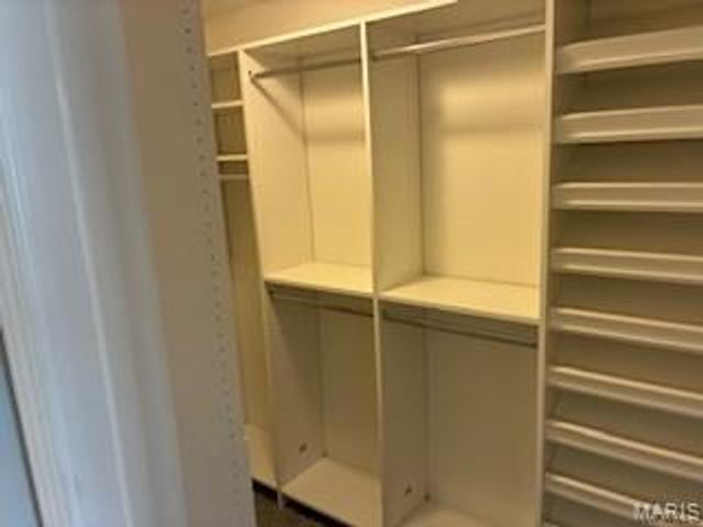 1152 Carrington Drive, St Peters, MO 63376