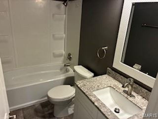 1152 Carrington Drive, St Peters, MO 63376