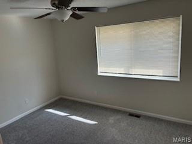 1152 Carrington Drive, St Peters, MO 63376