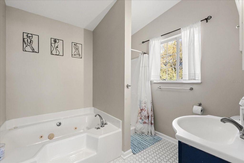 Image 8 of property listing at 4151 NELSON ROAD, Lake Wales, FL 33898