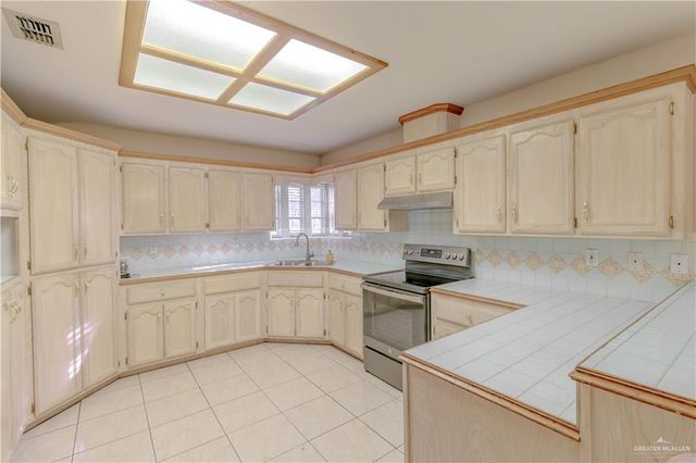 1305 E 22nd Street, Mission, TX 78572