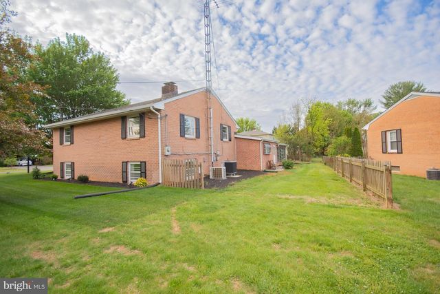 508 EDGEMONT TER, Martinsburg, WV 25401