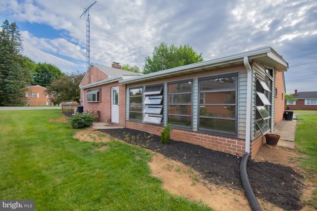 508 EDGEMONT TER, Martinsburg, WV 25401