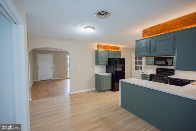 508 EDGEMONT TER, Martinsburg, WV 25401