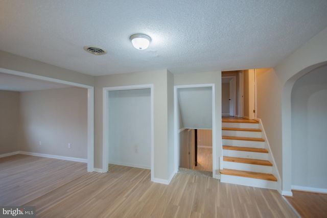 508 EDGEMONT TER, Martinsburg, WV 25401