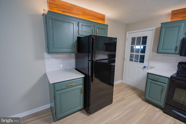 508 EDGEMONT TER, Martinsburg, WV 25401