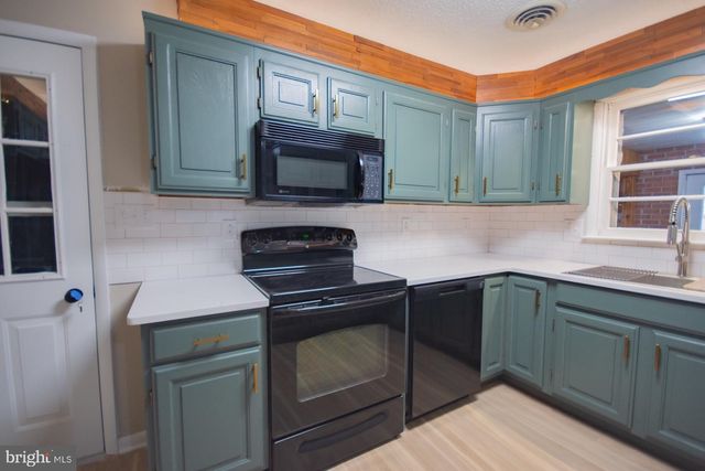508 EDGEMONT TER, Martinsburg, WV 25401