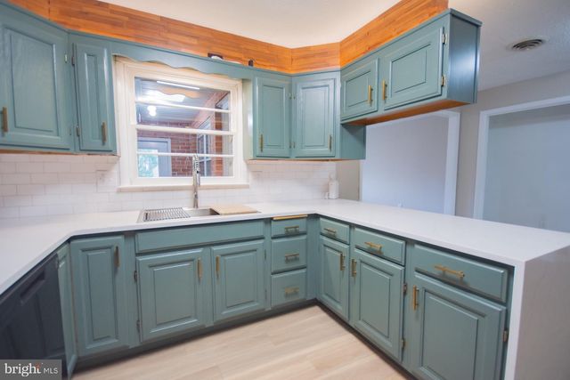 508 EDGEMONT TER, Martinsburg, WV 25401