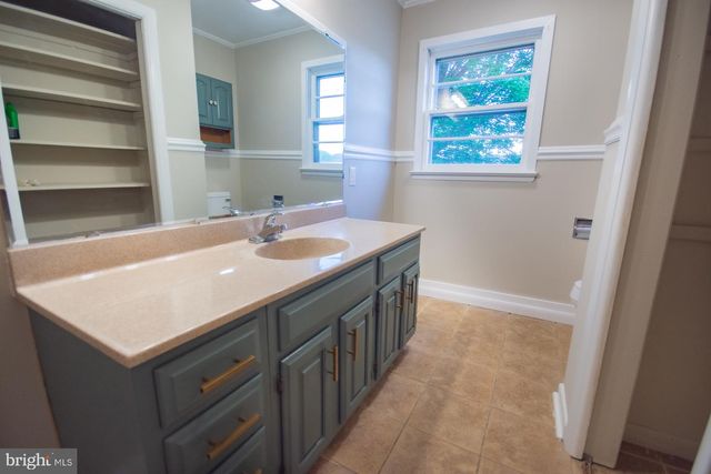 508 EDGEMONT TER, Martinsburg, WV 25401