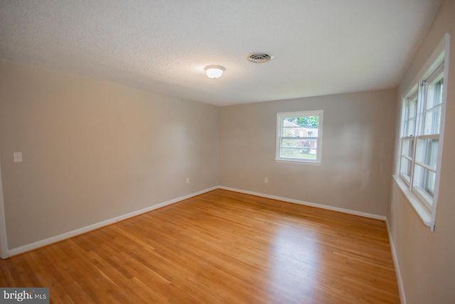 508 EDGEMONT TER, Martinsburg, WV 25401