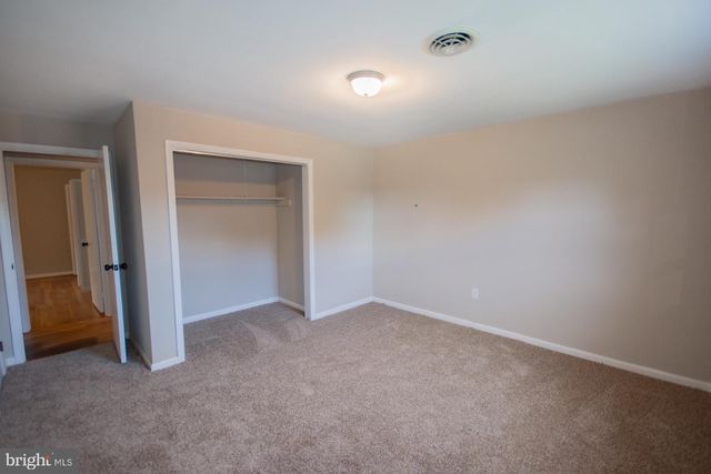 508 EDGEMONT TER, Martinsburg, WV 25401
