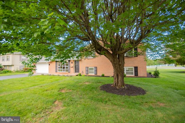 508 EDGEMONT TER, Martinsburg, WV 25401