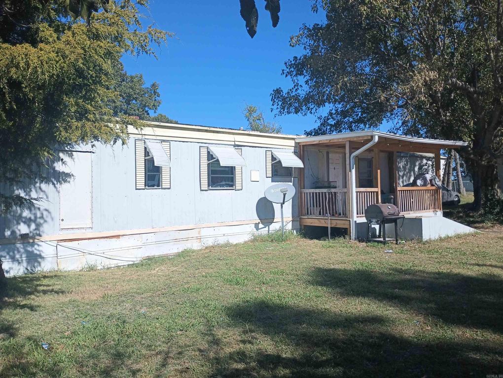 302 W MAIN Street, Marmaduke, AR 72443