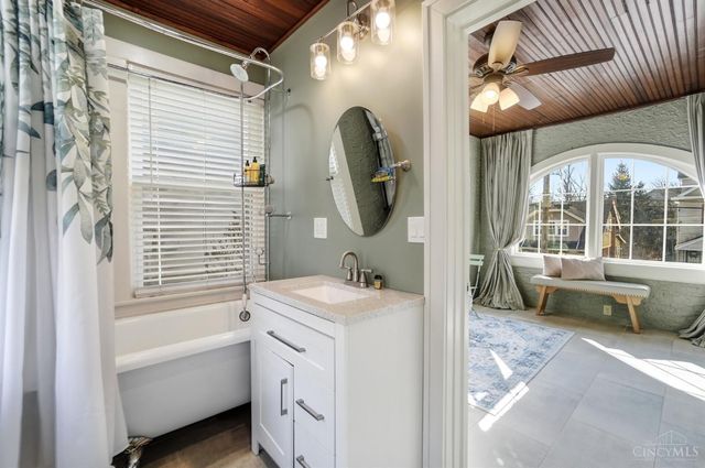 3110 Kinmont Street, Cincinnati, OH 45208