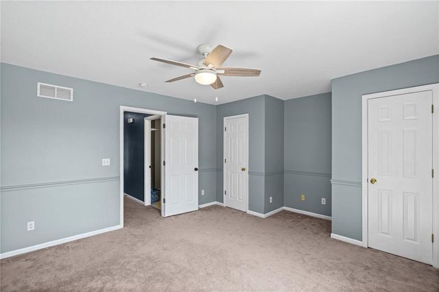 2512 NE Horseshoe Drive, Lee's Summit, MO 64086