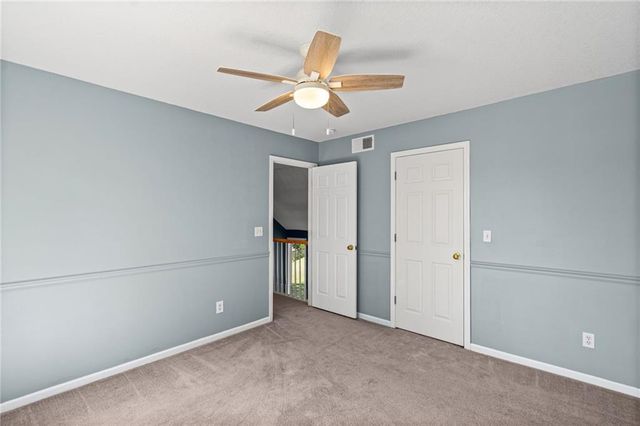 2512 NE Horseshoe Drive, Lee's Summit, MO 64086
