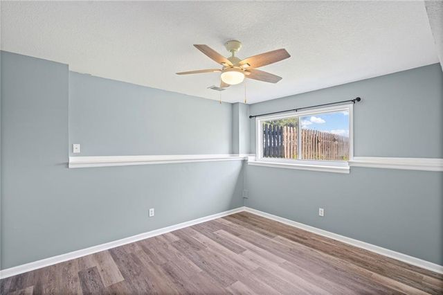 2512 NE Horseshoe Drive, Lee's Summit, MO 64086