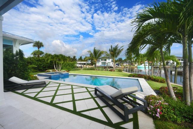 643 Pilot Road, North Palm Beach, FL 33408