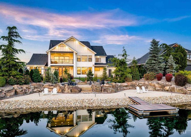 1001 N Triathlon Ave, Eagle, ID 83616
