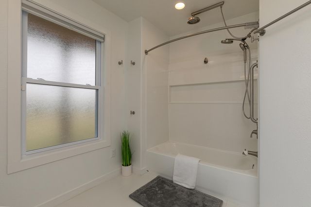 97 Misty Valley Drive, Fordland, MO 65652