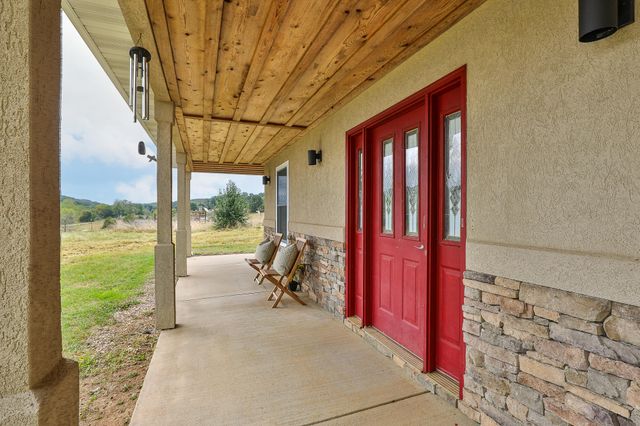 97 Misty Valley Drive, Fordland, MO 65652